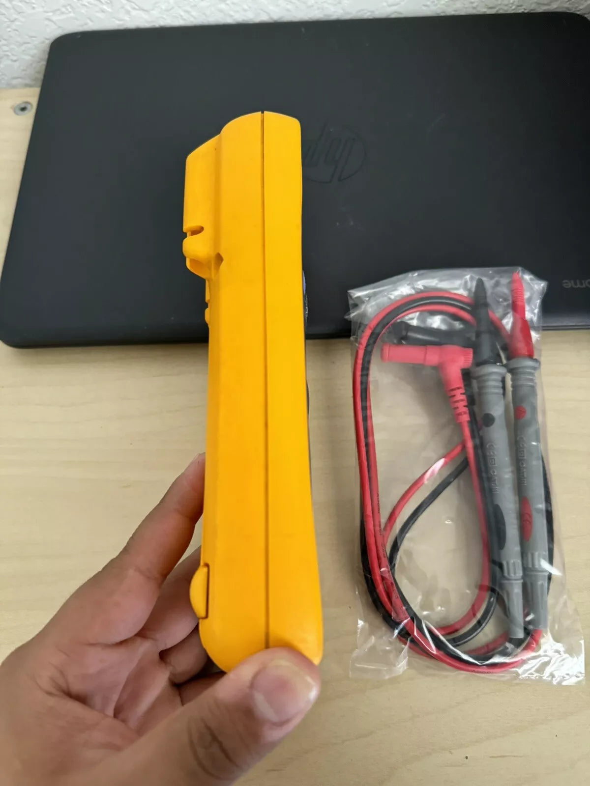 Fluke 77-IV Multimeter with Lead Set - Tested
