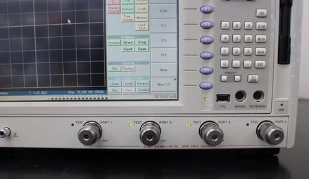 ADVANTEST R3860A/1400-2010 300kHz-20GHz 4port vector network analyzer