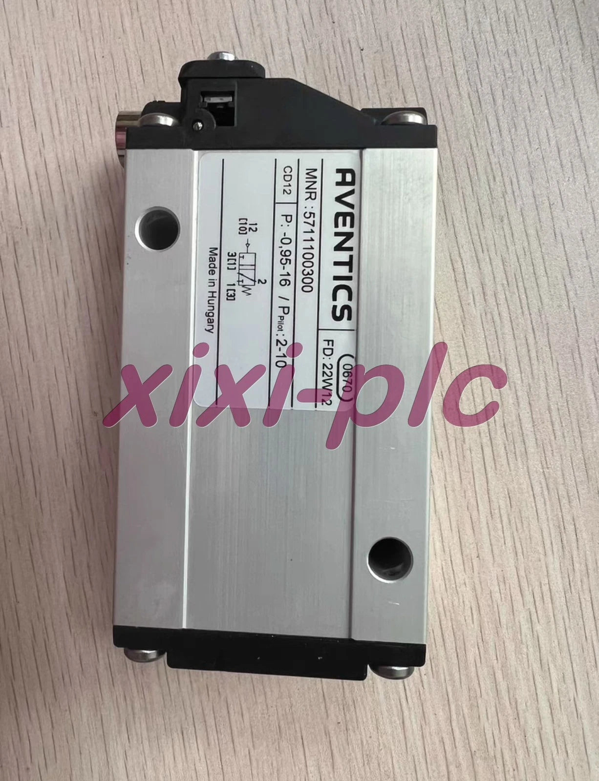 1pcs NEW Aventics 5711100300 Pneumatic Valve for Efficient Air Flow Control