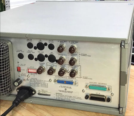 Agilent HP 83620A 20GHz Synthesized Sweep Generator with Calibration, Opt: 001,008
