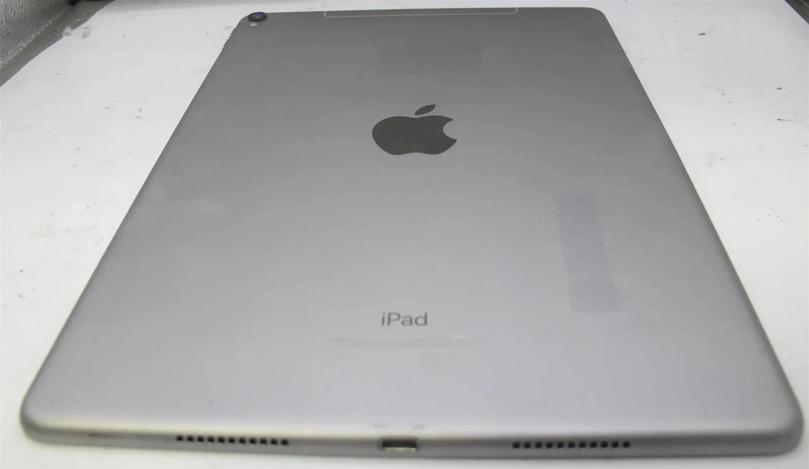 Apple iPad Pro 1st Gen A1709 256GB 10.5" Wi-Fi + Cellular MPHG2LL/A - Good