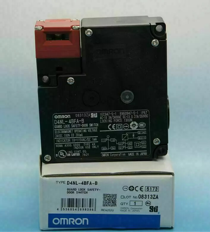 Omron D4NL-4BFA-B Safety Switch Lock Door