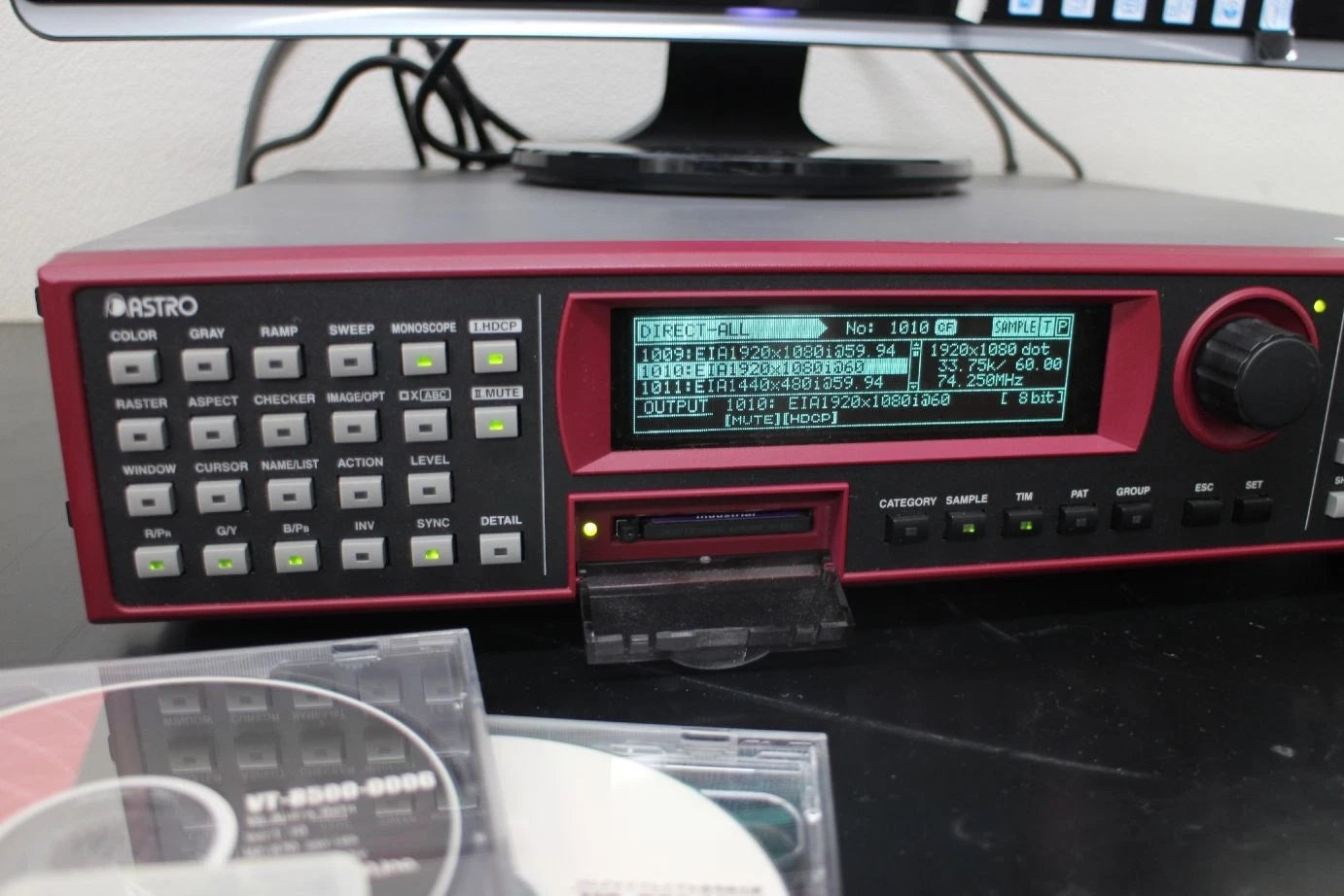 ASTRO DESIGN VG870 Programmable Video Signal Generator