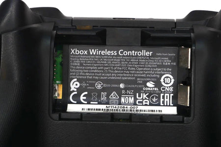 Microsoft Xbox Wireless Controller (Model 1914) Black- Free Shipping