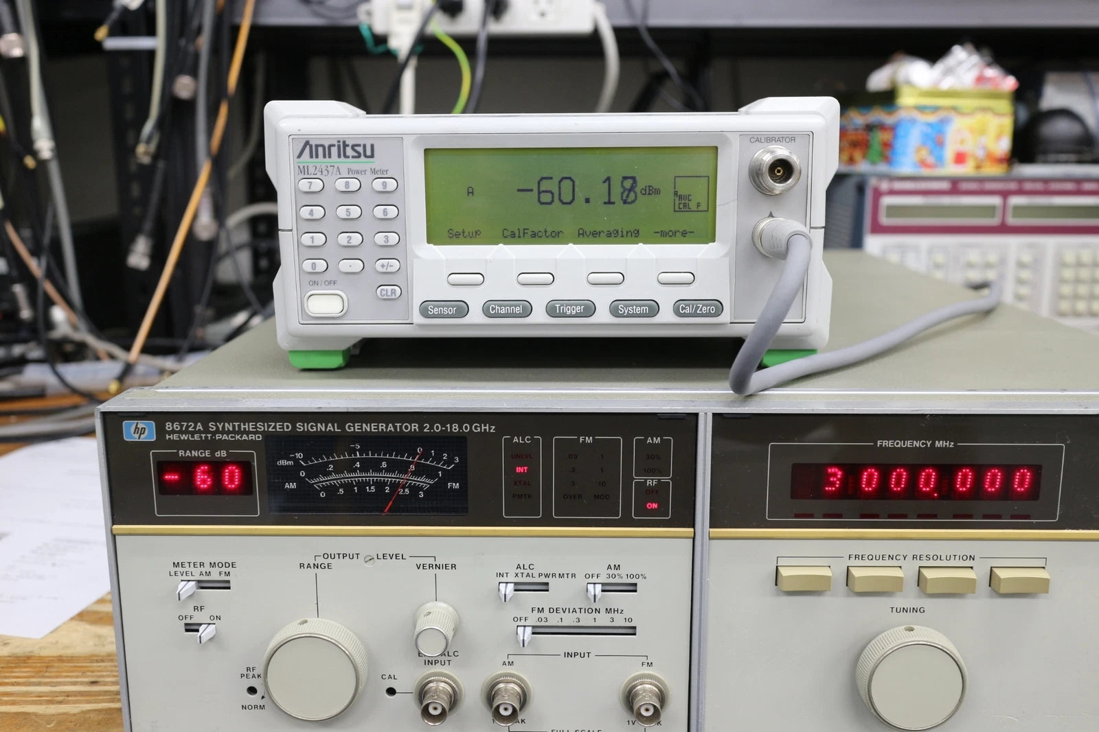 HP 8672A /004/006 18GHz Synthesized Signal Generator