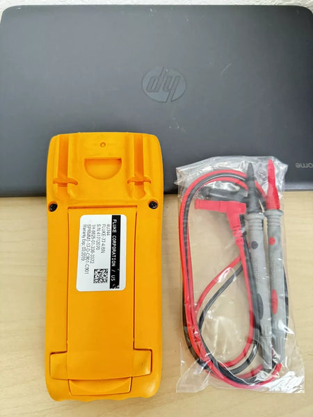 Fluke 77-IV Multimeter with Lead Set - Tested