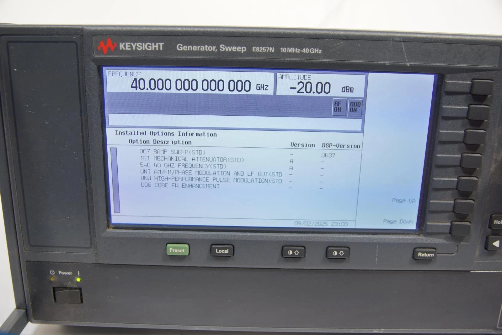 Agilent/ Keysight E8257N (E8257D) 40GHz PSG Sweep Generator OPT 007 1E1 UNT UNW
