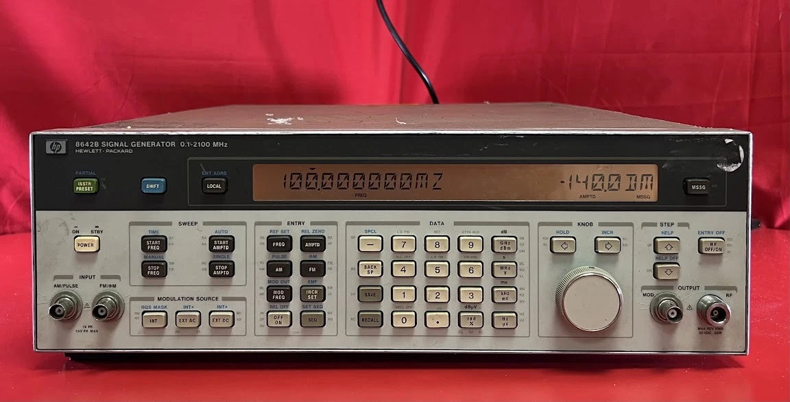 Agilent/Keysight 8642B Opt. 001 Signal Generator 100 kHz - 2115 MHz