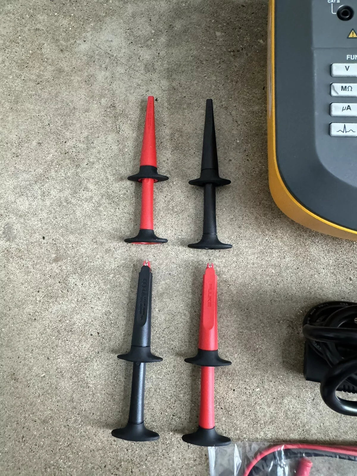 Fluke ESA620 Electrical Safety Analyzer with New Lead Kit