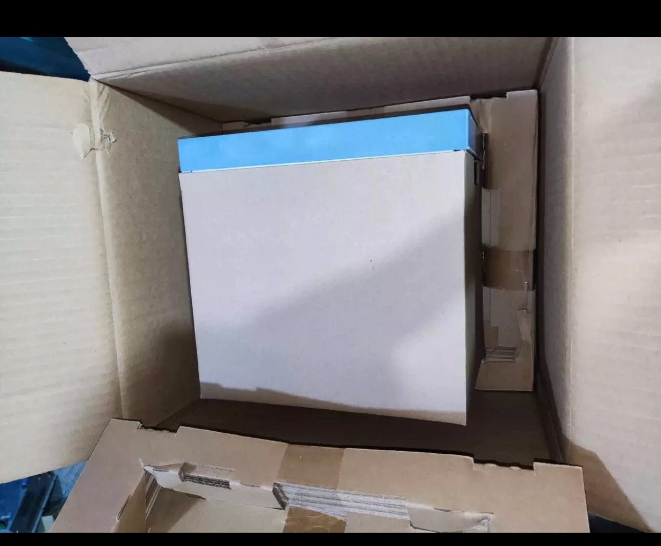 Siemens 7SJ6321-5EB20-3FE0/EE: Protection Relay Device