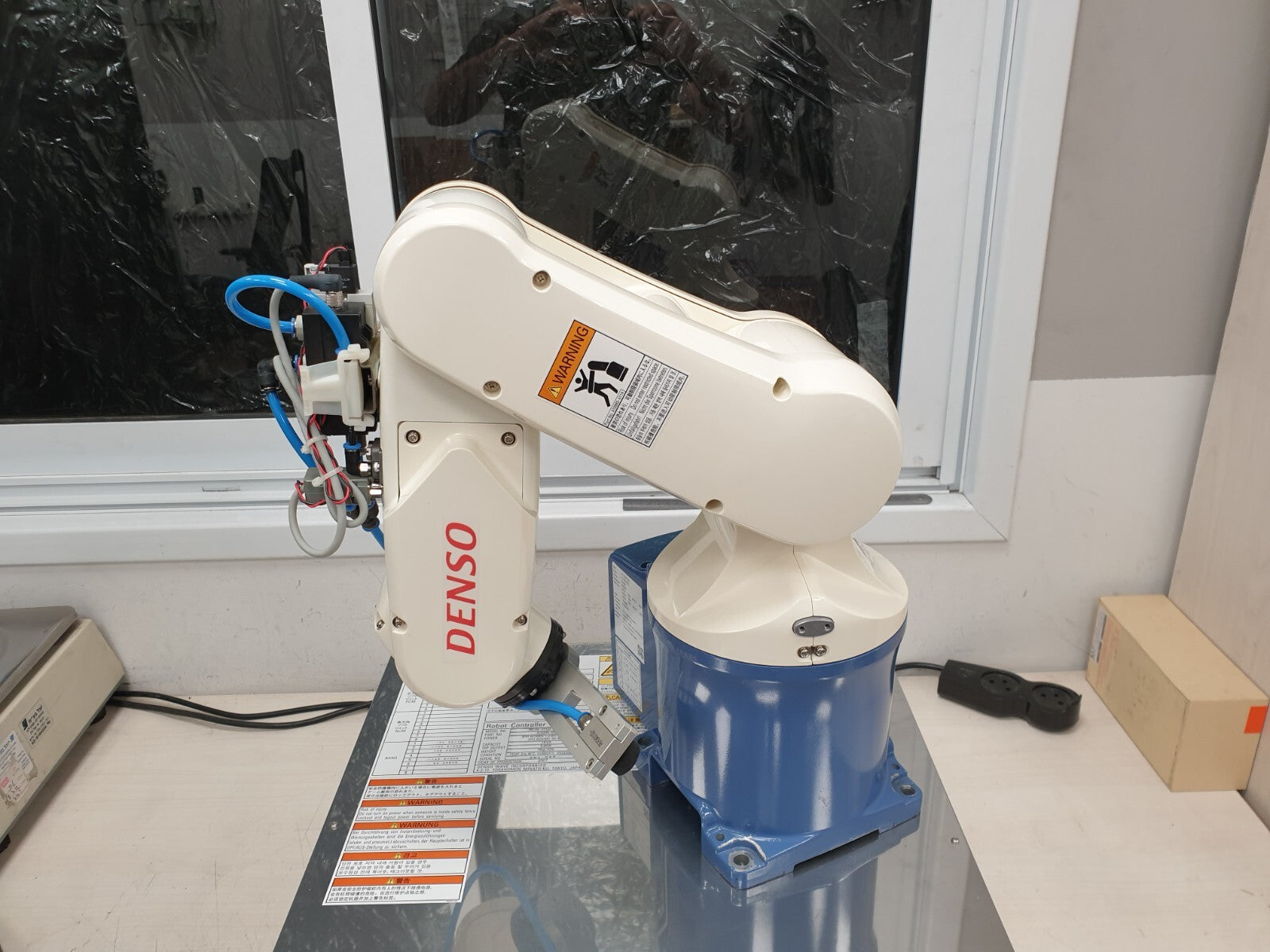 DENSO WAVE VP-5243E/GM 5-Axis Robot