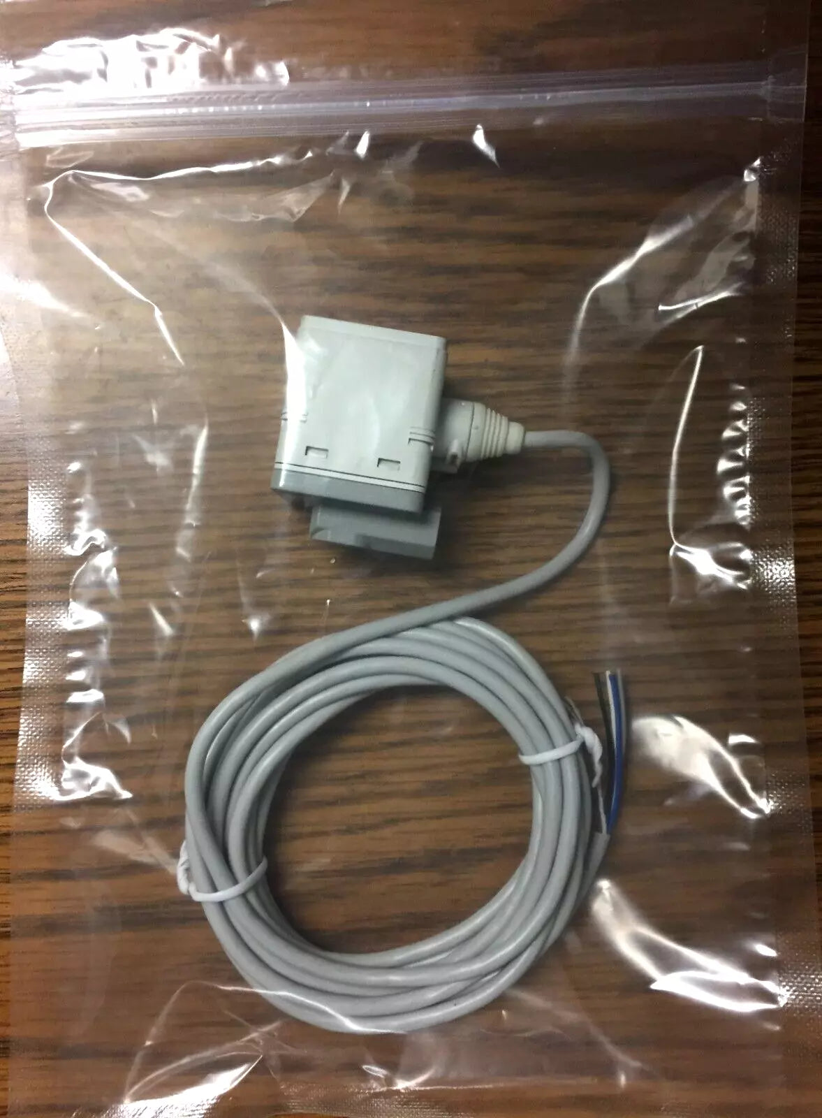 SMC ISE40-M5-22L Digital Pressure Switch