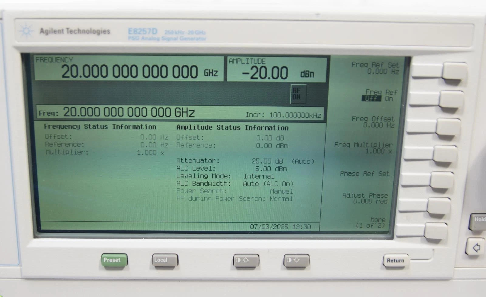 Agilent E8257D PSG 250kHz -20GHz Analog Signal Generator 1E1 1EA 520 UNW