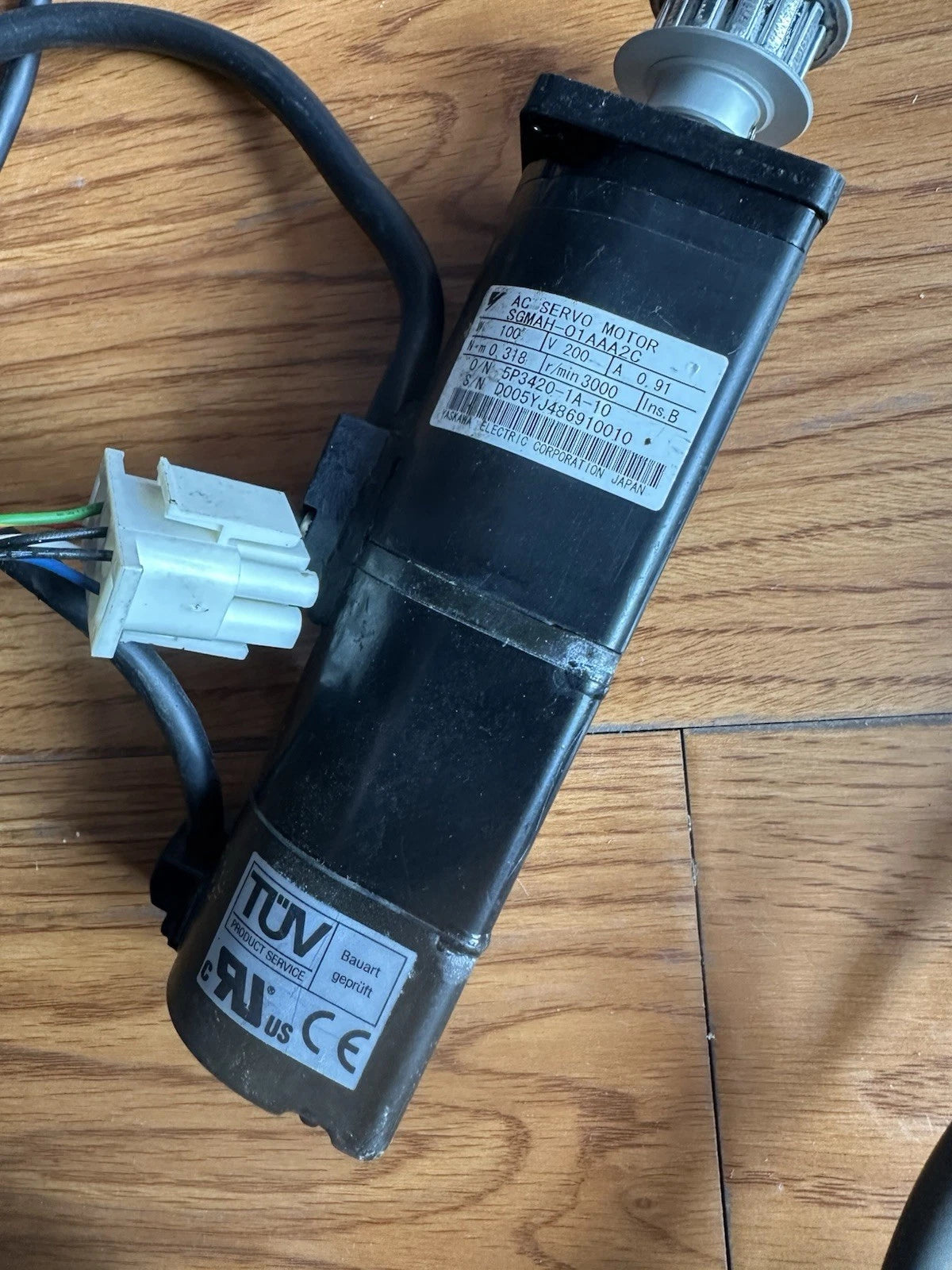 SGMAH-01AAA2C Servo Motor: High-precision Industrial Automation Component