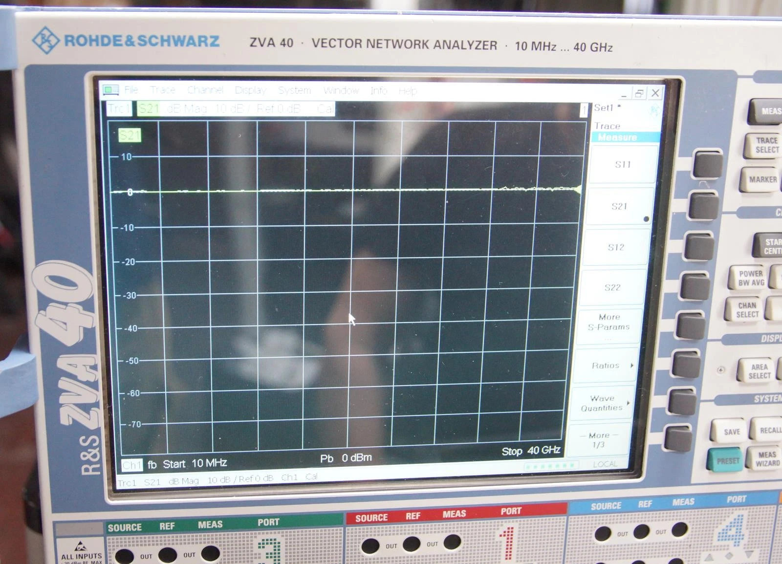 Rohde & Schwarz ZVA 40 10MHz - 40GHz Vector Signal Generator