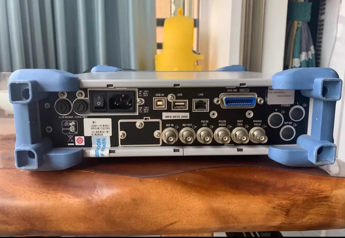 RS SMB100A Signal Generator 9kHz-3.2GHz B103 Product