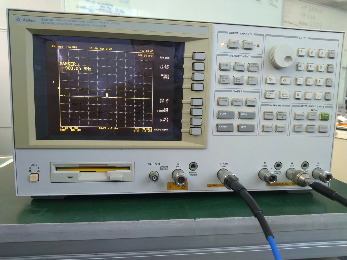 Agilent 4396B RF Network Spectrum Impedance Analyzer , option 010 , 706, 800 - XG eqpt