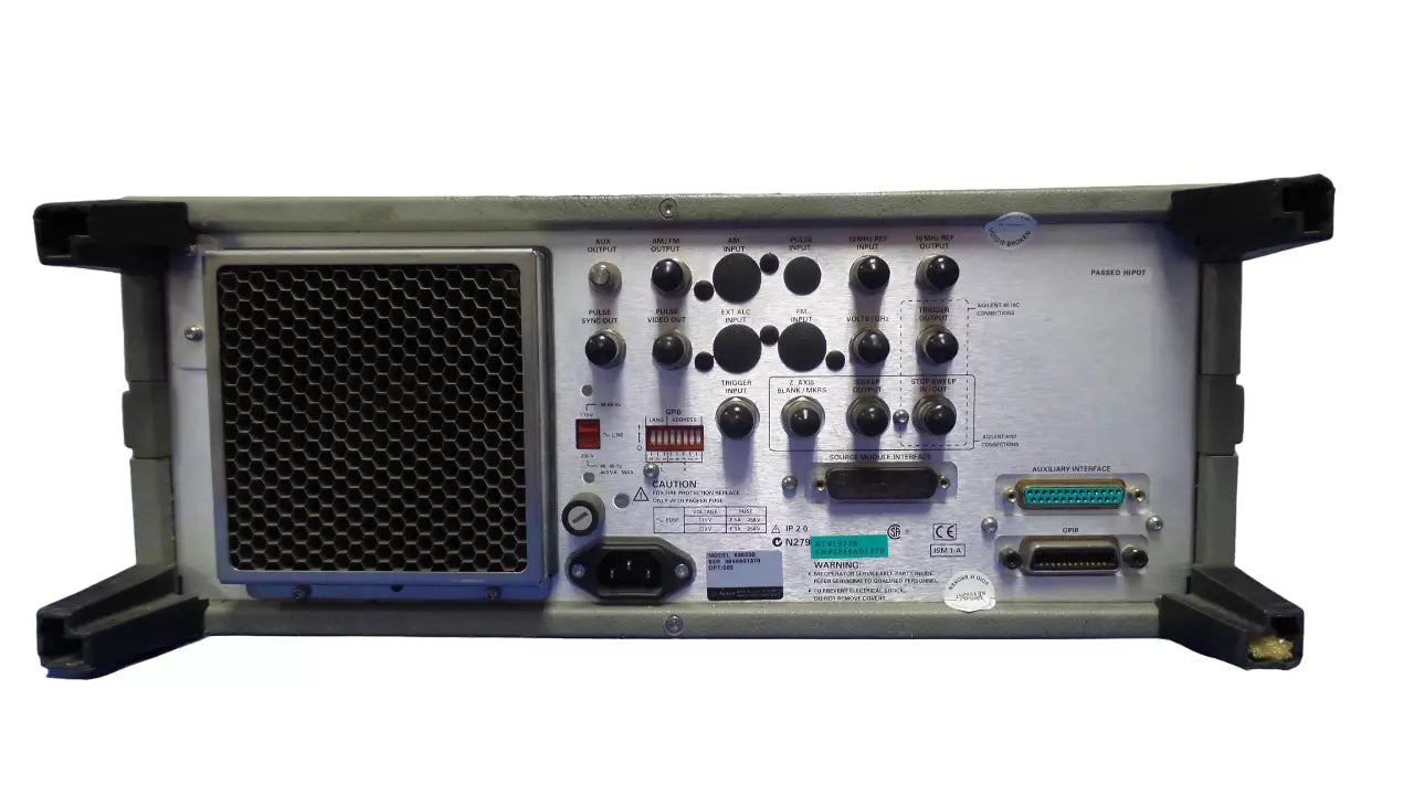 Agilent 83623B Synthesized Swept-CW Generator, 10 MHz-20 GHz, Opt 002