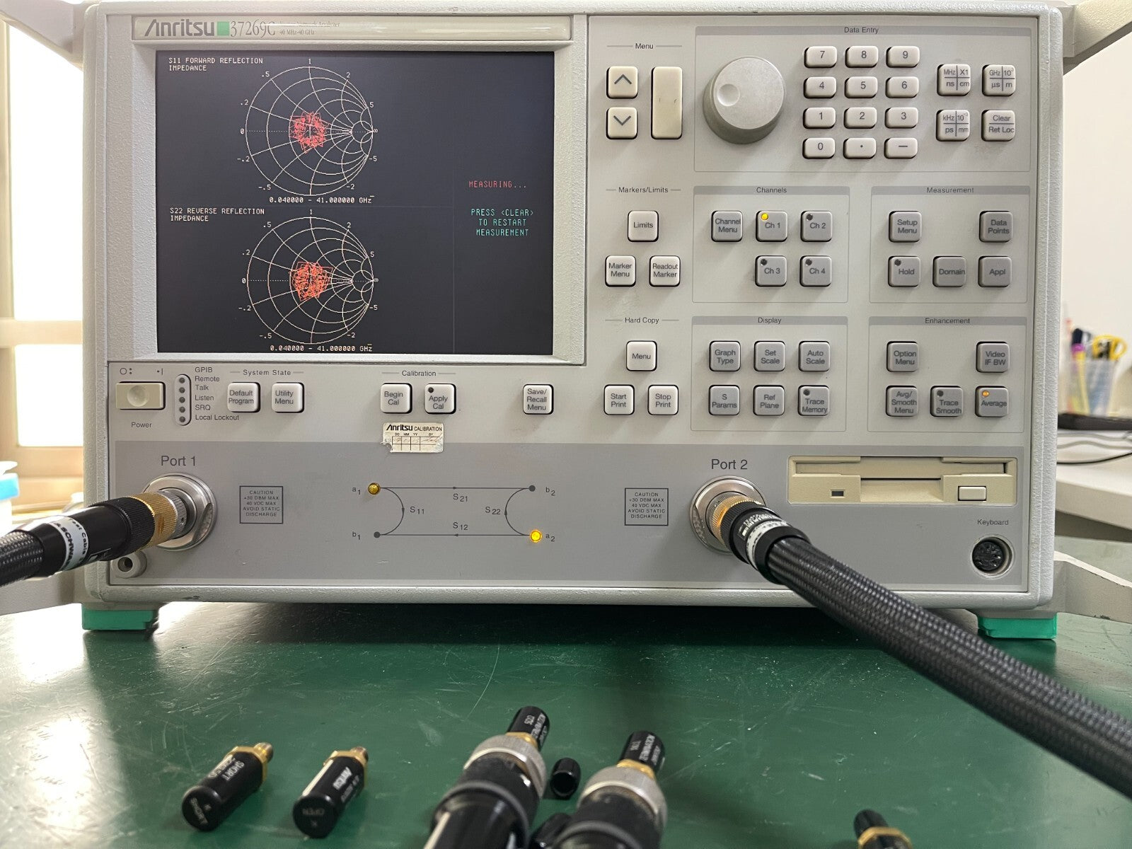 Anritsu 37269C 40MHz to 40GHz Vector Network Analyzer w/ Opt.2A