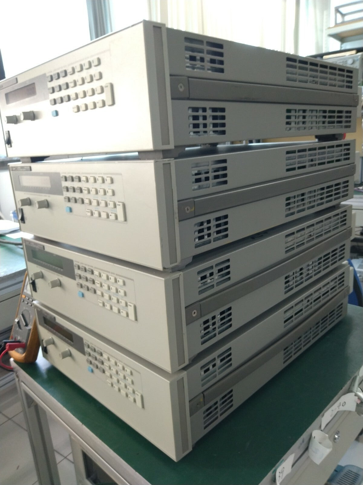 Agilent 6574A 0-60V/0- 35 A DC Power Supply