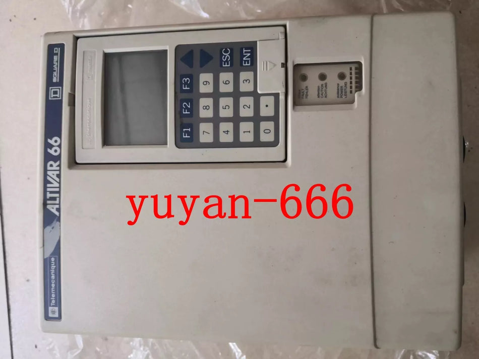 1PCS USED ATV66U72N4 frequency converter