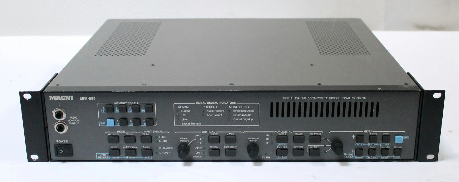 Magni SDM-560 Serial Digital/Composite Video Signal Monitor