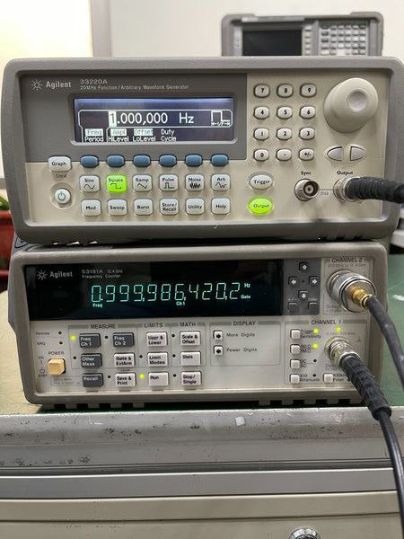 Agilent Keysight 53181A Universal Frequency Counter 10 digits/s ( 12.4GHz ) - XG eqpt