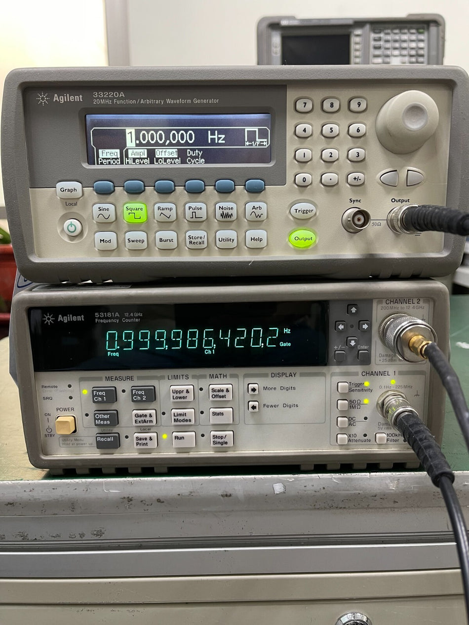 Agilent Keysight 53181A Universal Frequency Counter 10 digits/s ( 12.4GHz ) - XG eqpt