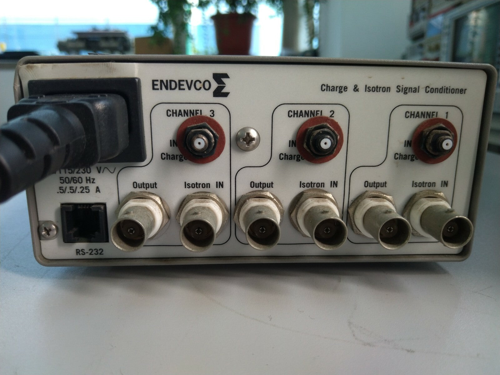 Endevco Charge & Isotron Signal Conditioner model 133 - XG eqpt