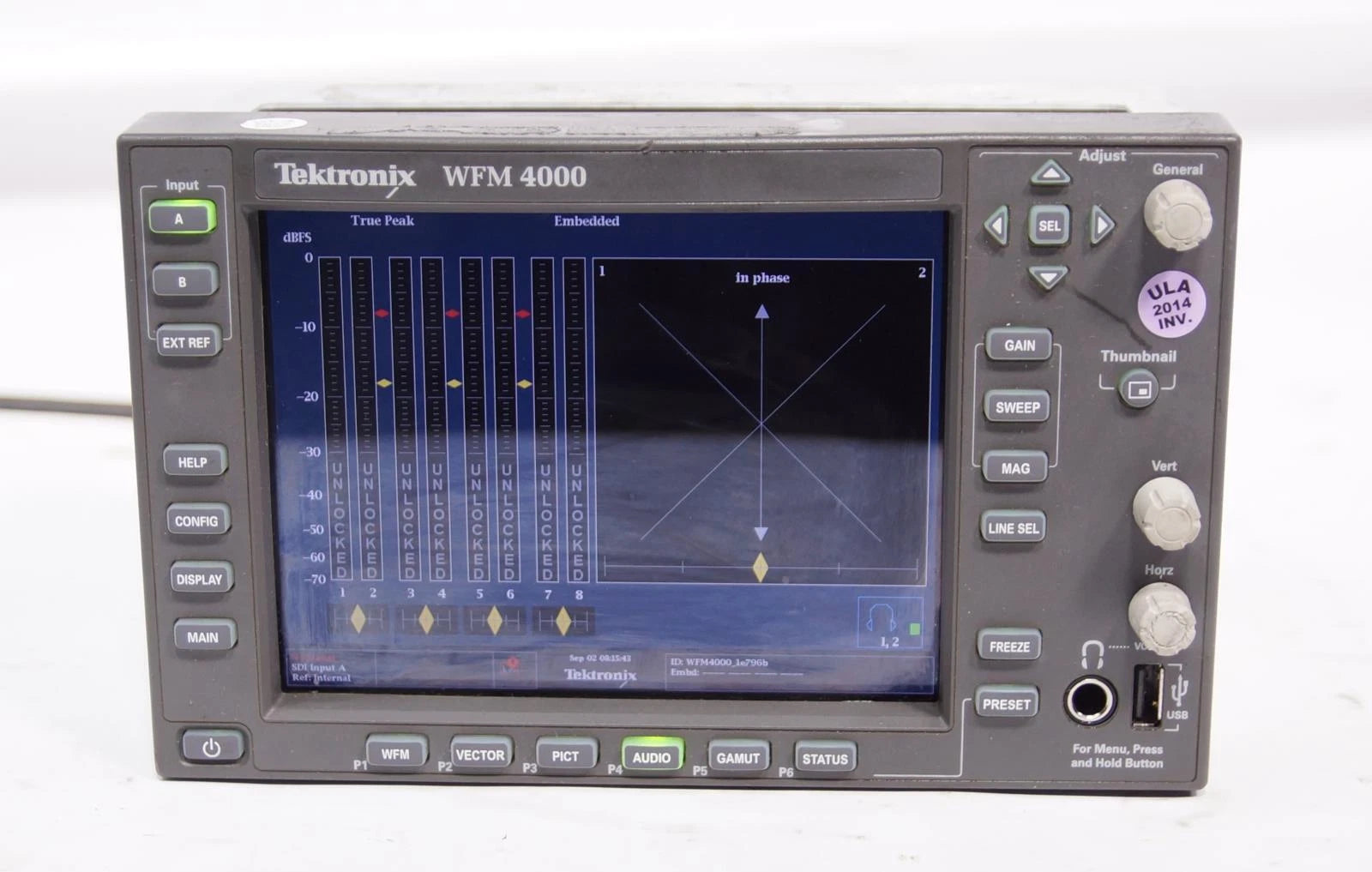 Tektronix WFM4000 Multi-Format Portable Waveform Monitor Options SD DG