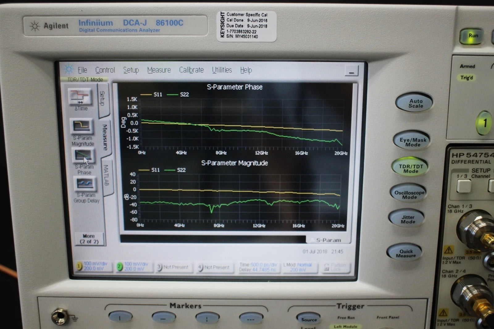 Agilent 86100C Infiniium DCA Oscilloscope Mainframe