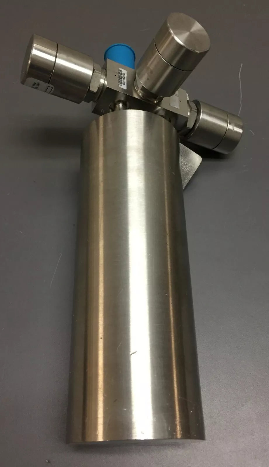 Aixtron P/N 54201-00 520 PSI Cylinder