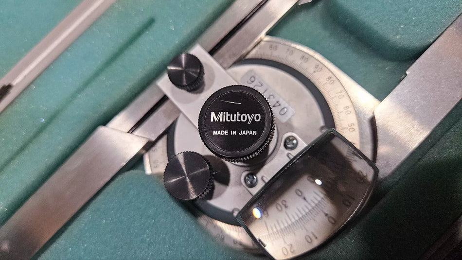 Mitutoyo Universal Bevel Protractor (3126)
