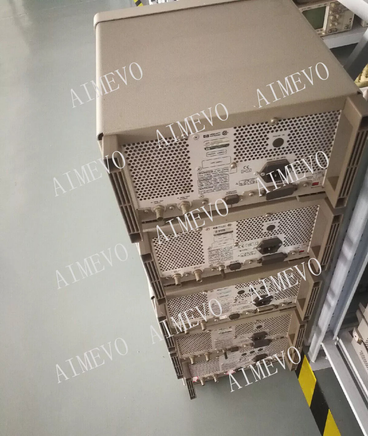 HP/Agilent 8648A Synthesized RF Signal Generator, 100 kHz to 1000 MHz - XG eqpt