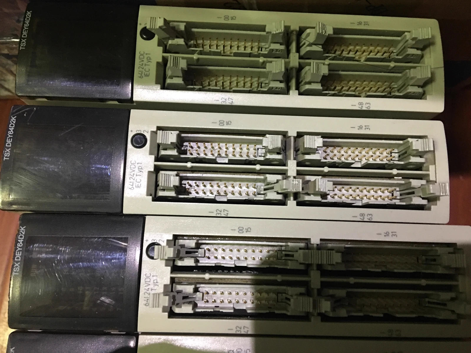 TSXDEY64D2K TSX DEY64D2K Product Kit for Automation Systems