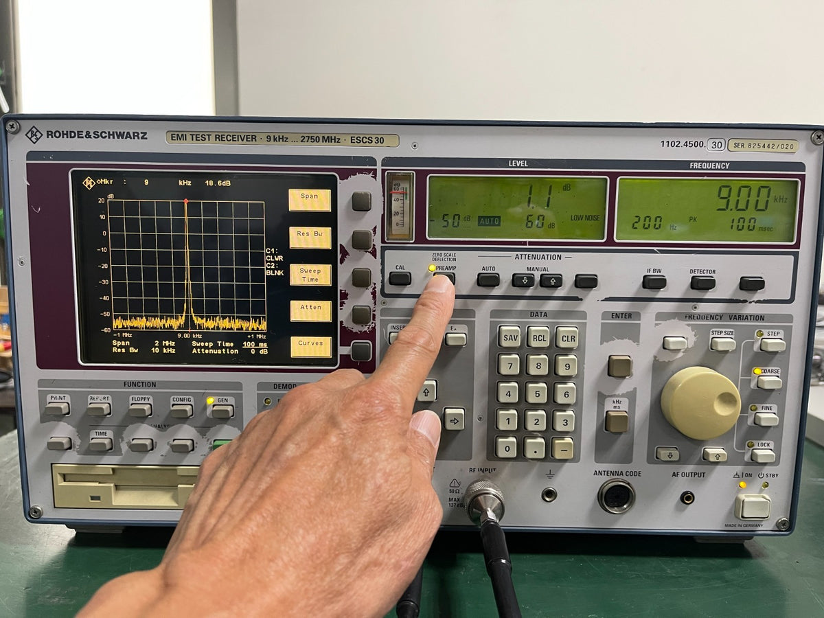 Rohde & Schwarz ESCS30 EMI Test Receiver 9 kHz - 2750 MHz w/ T.G _ 5442 - XG eqpt