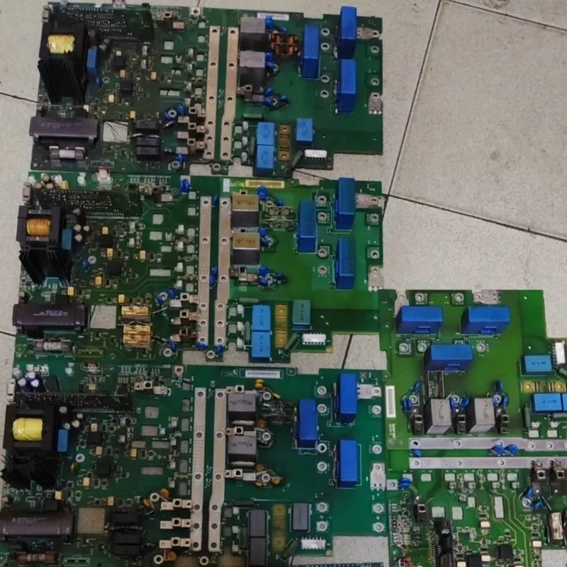 used 1PC ABB RINT-5514C ACS800 RINT5514C Conducteur Board functions well - XG eqpt