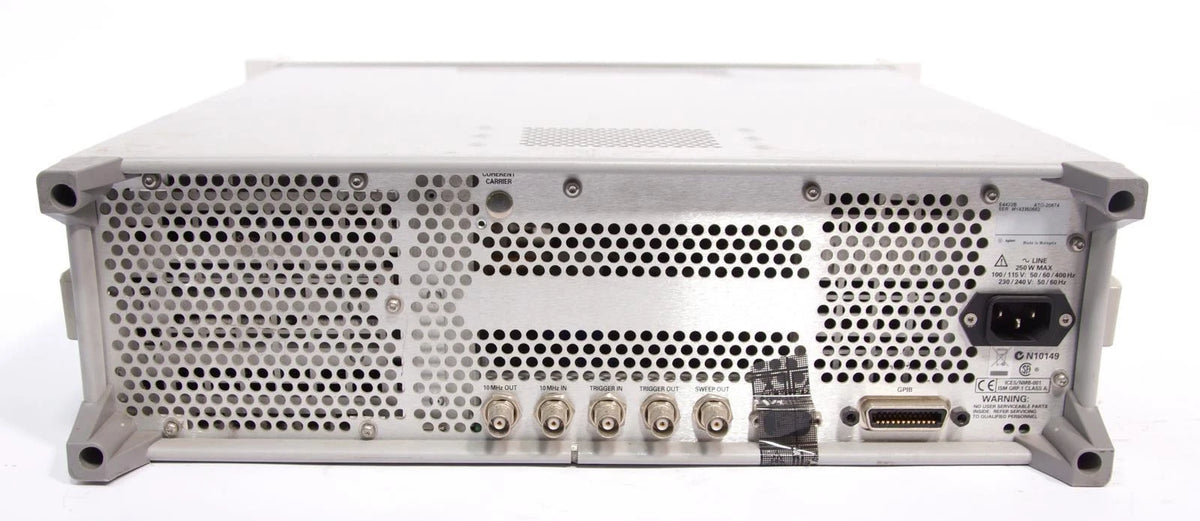Agilent / HP E4422B 250 kHz - 4 GHz ESG Analog RF Signal Generator