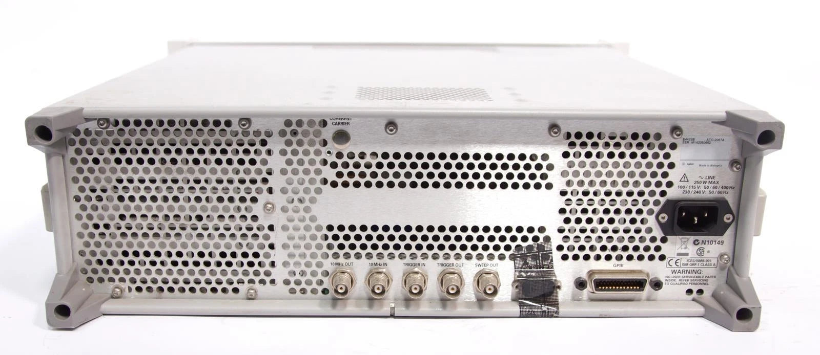 Agilent / HP E4422B 250 kHz - 4 GHz ESG Analog RF Signal Generator