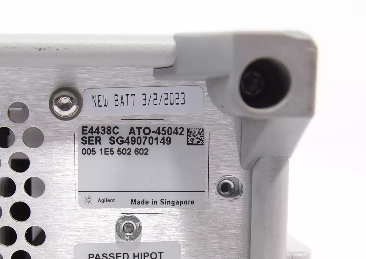 Agilent E4438C 2GHz ESG Vector Signal Generator OPT 1E5 502