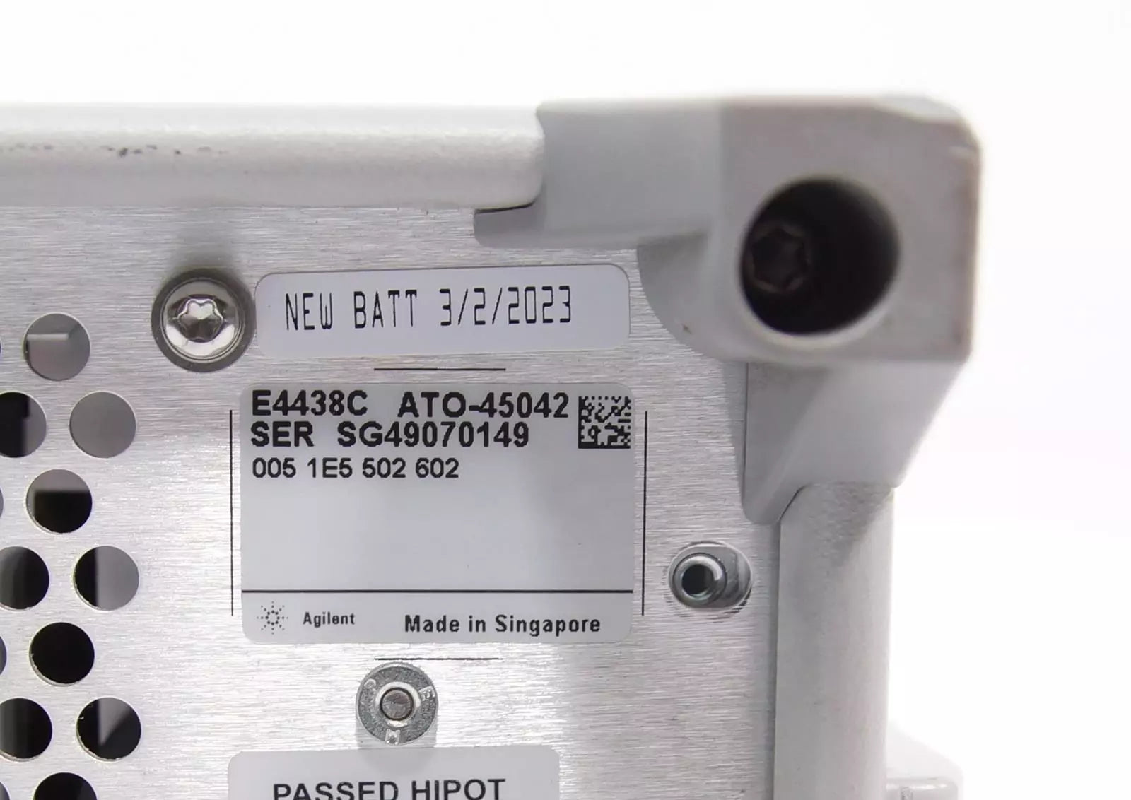 Agilent E4438C 2GHz ESG Vector Signal Generator OPT 1E5 502
