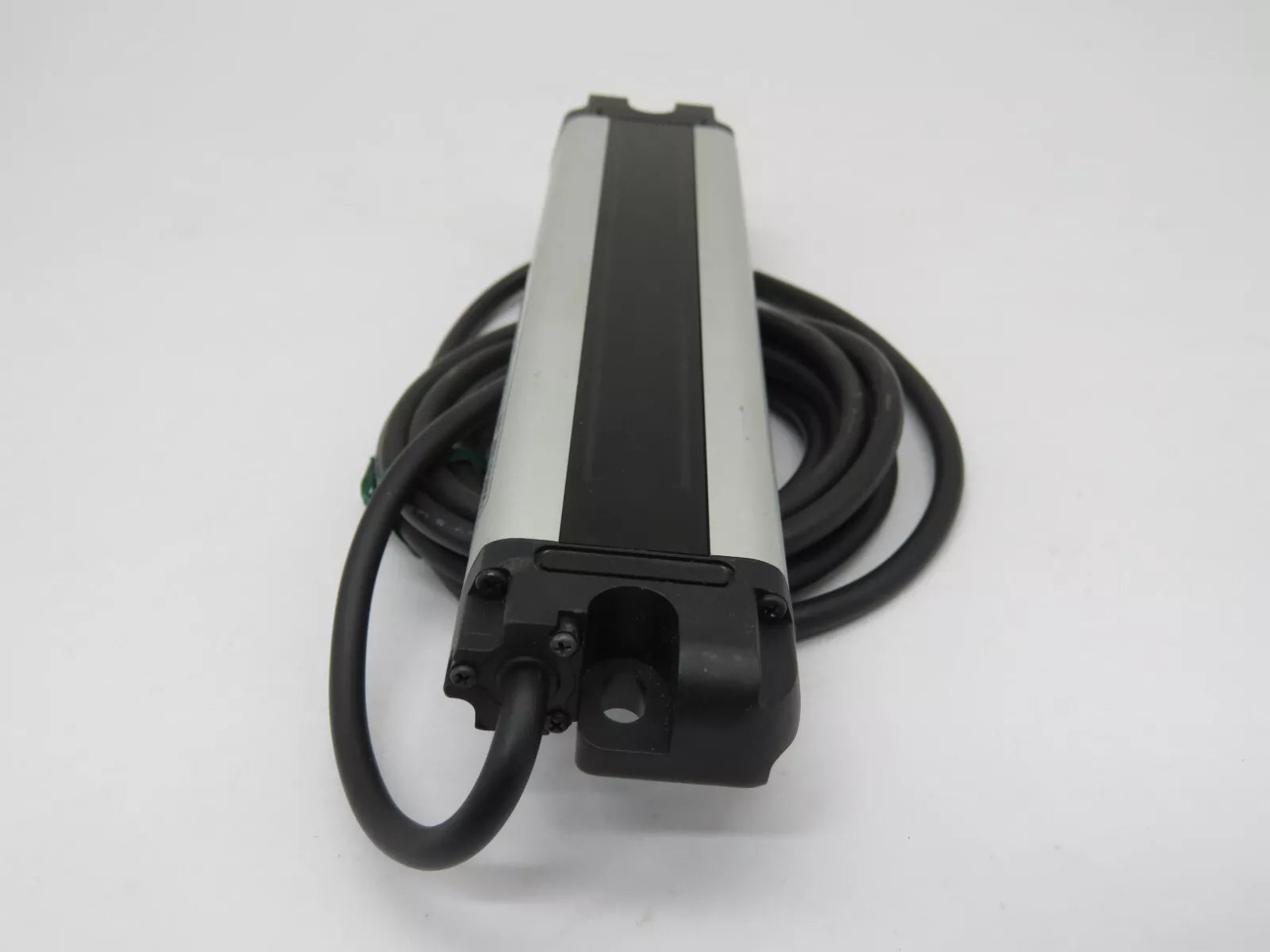 Allen Bradley 45ASR-1JPB3-A2 Photoswitch Light Array BRN: 12-24 VDC Blue: 0V