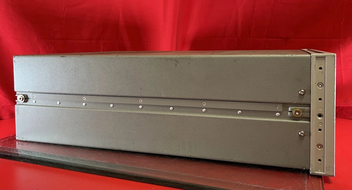 Agilent/Keysight 8664A High-Performance Signal Generator, 3 GHz