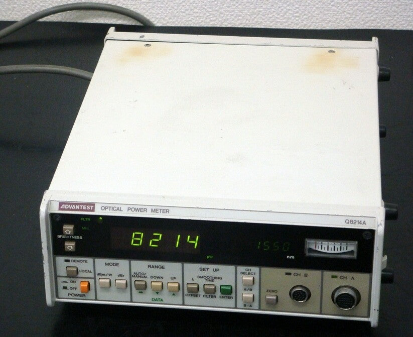 Q8214A Optical Power Meter by ADVANTEST