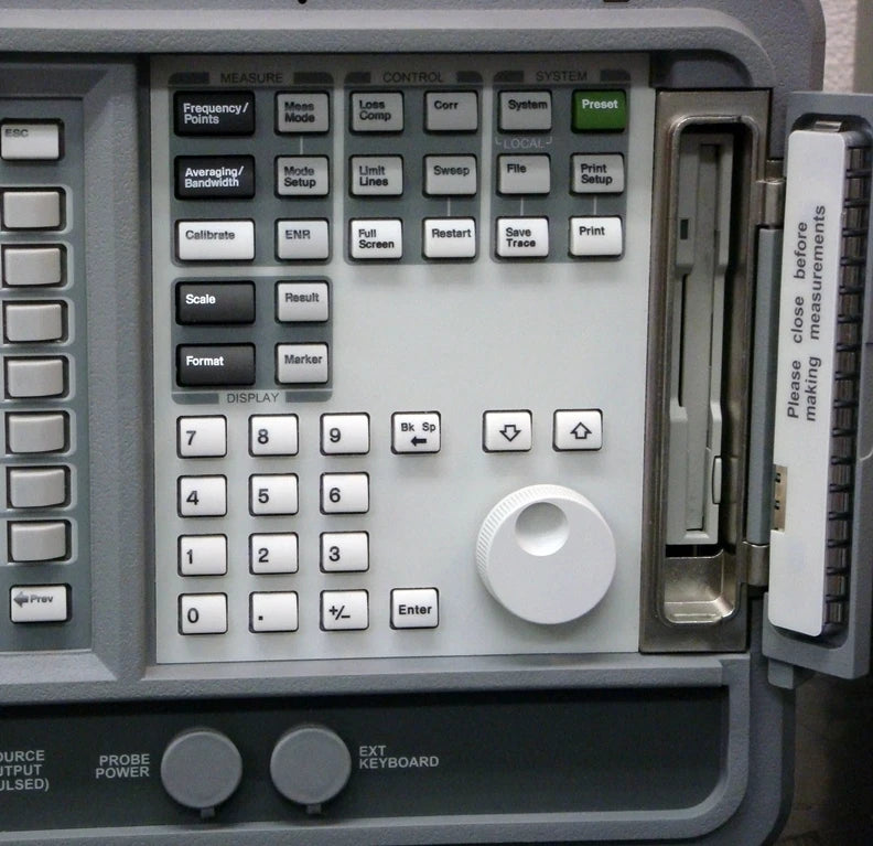 Agilent N8973A NFA Noise Figuer Analyzer  new stock