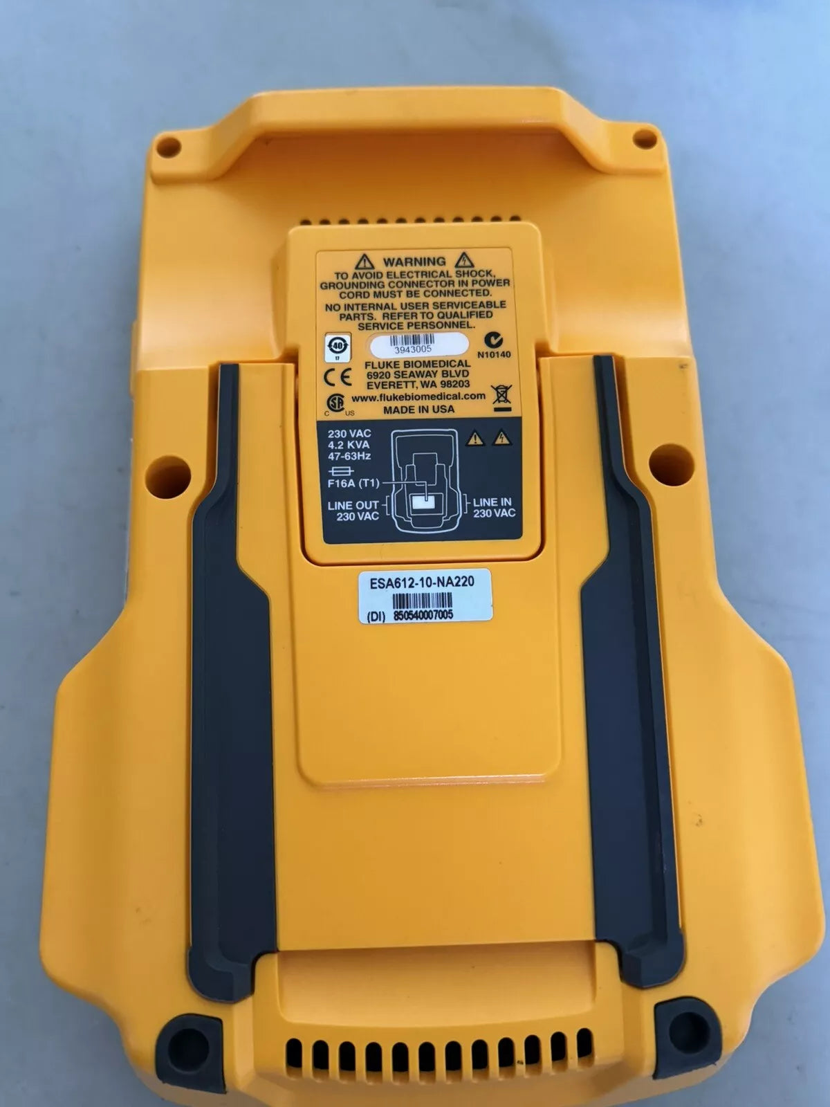 Fluke Biomedical ESA612 230V AC Electrical Safety Analyzer CALIBRATED 2024