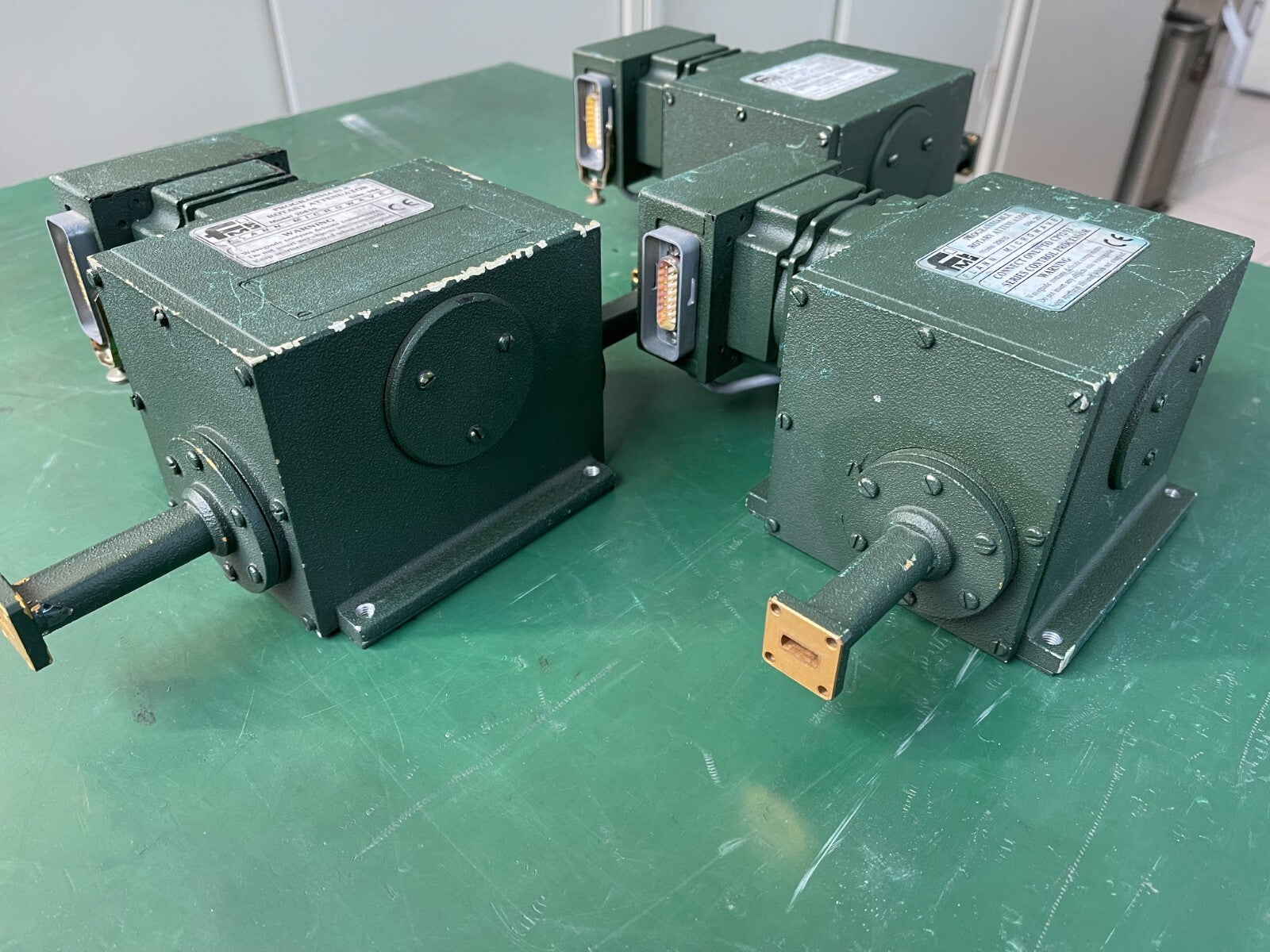 FMI Flann Microwave Programmable Rotary Attenuator Model 20610 - XG eqpt
