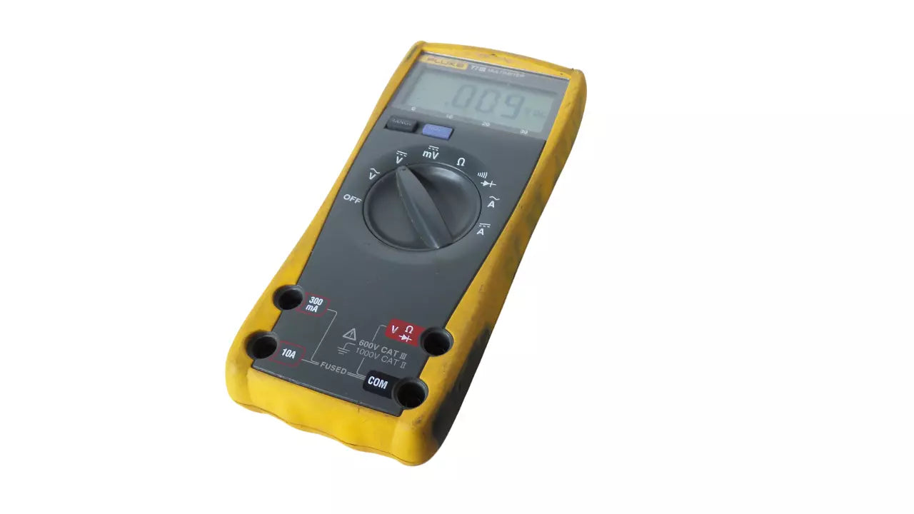 Fluke 77III Multimeter Tester - Reliable Tool for Professional Electricians