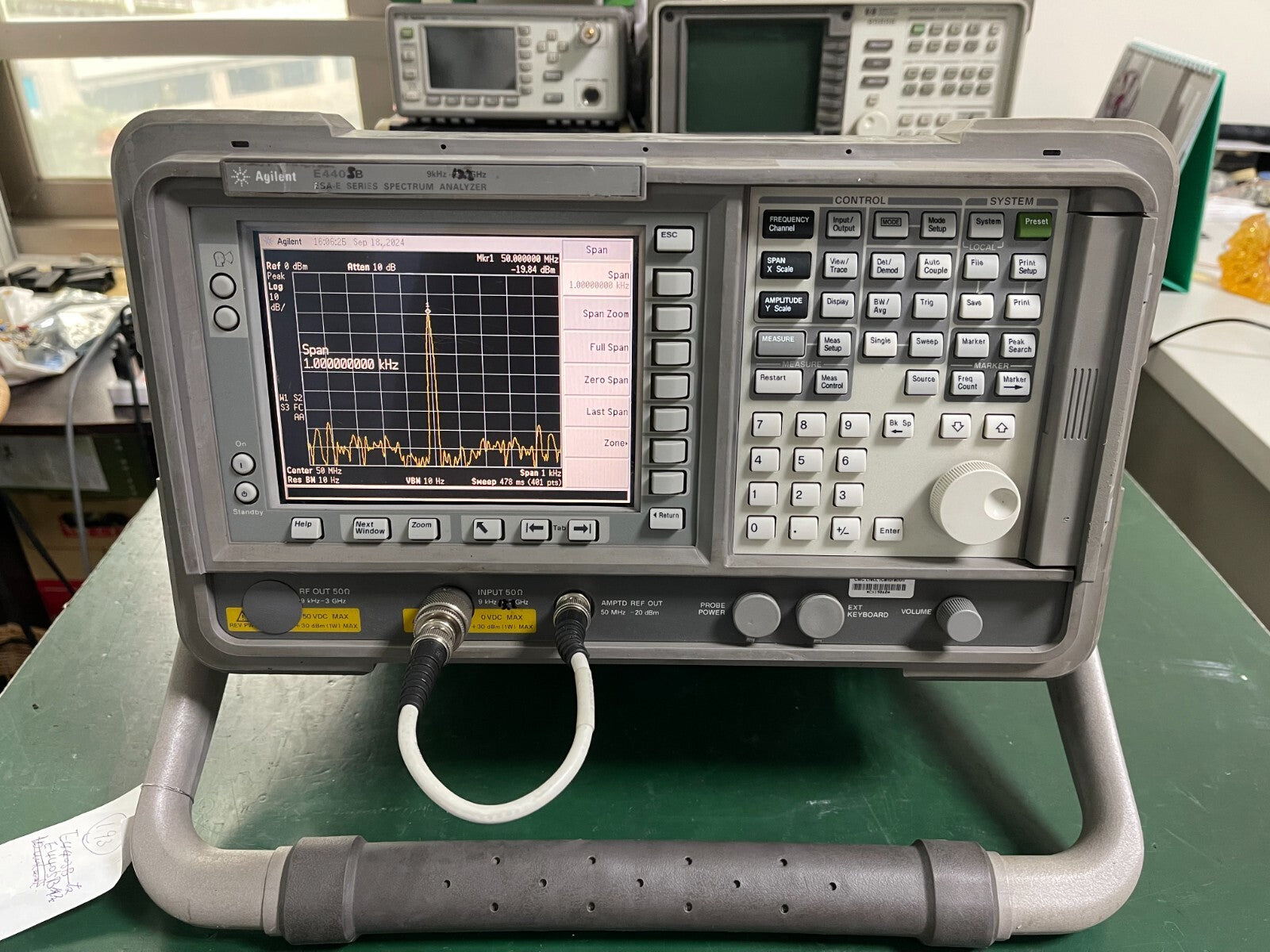 Agilent ESA E4405B 9kHz - 13.2GHz Spectrum Analyzer