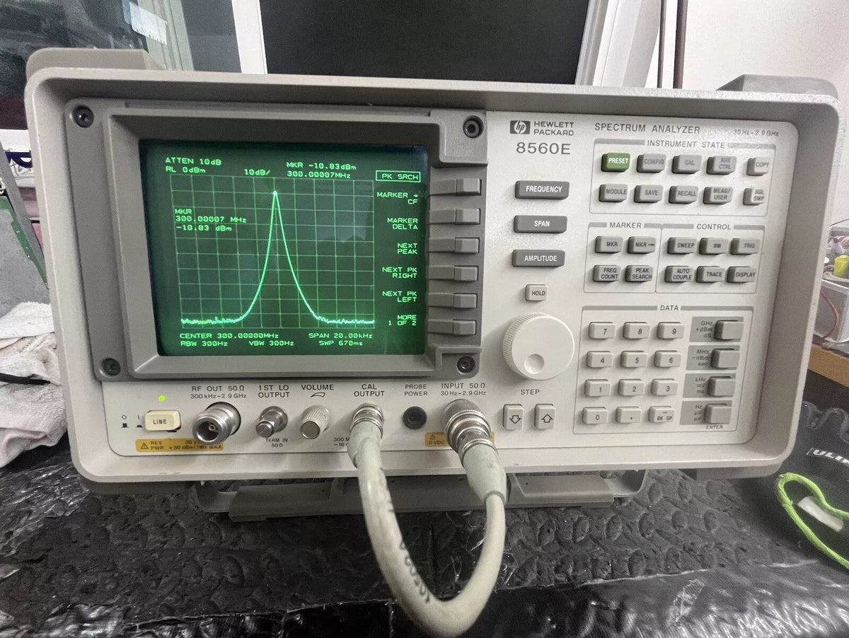 8560E Spectrum Analyzer with Tracking Generator 002 CALD w/ Cert